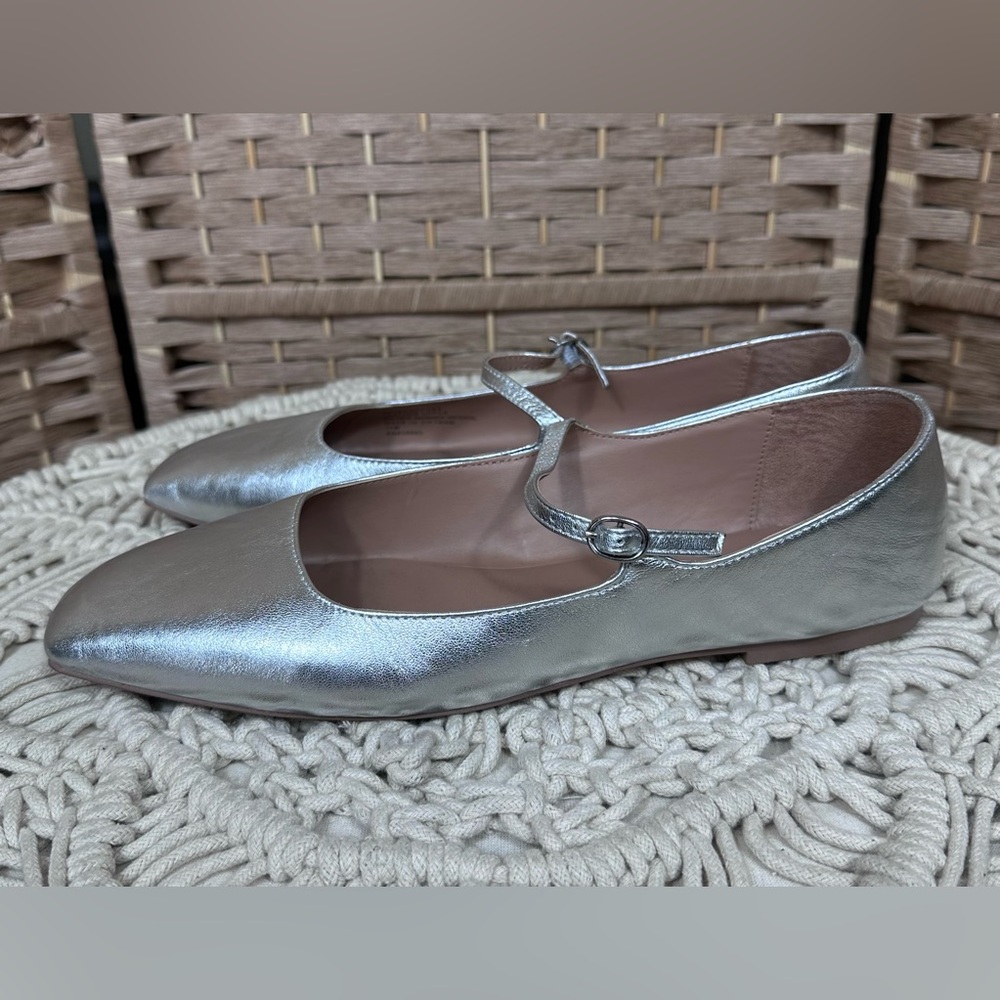 Nordstrom Silver Metallic Square Toe Mary Jane Flats - Size 11 - Picture 3 of 10